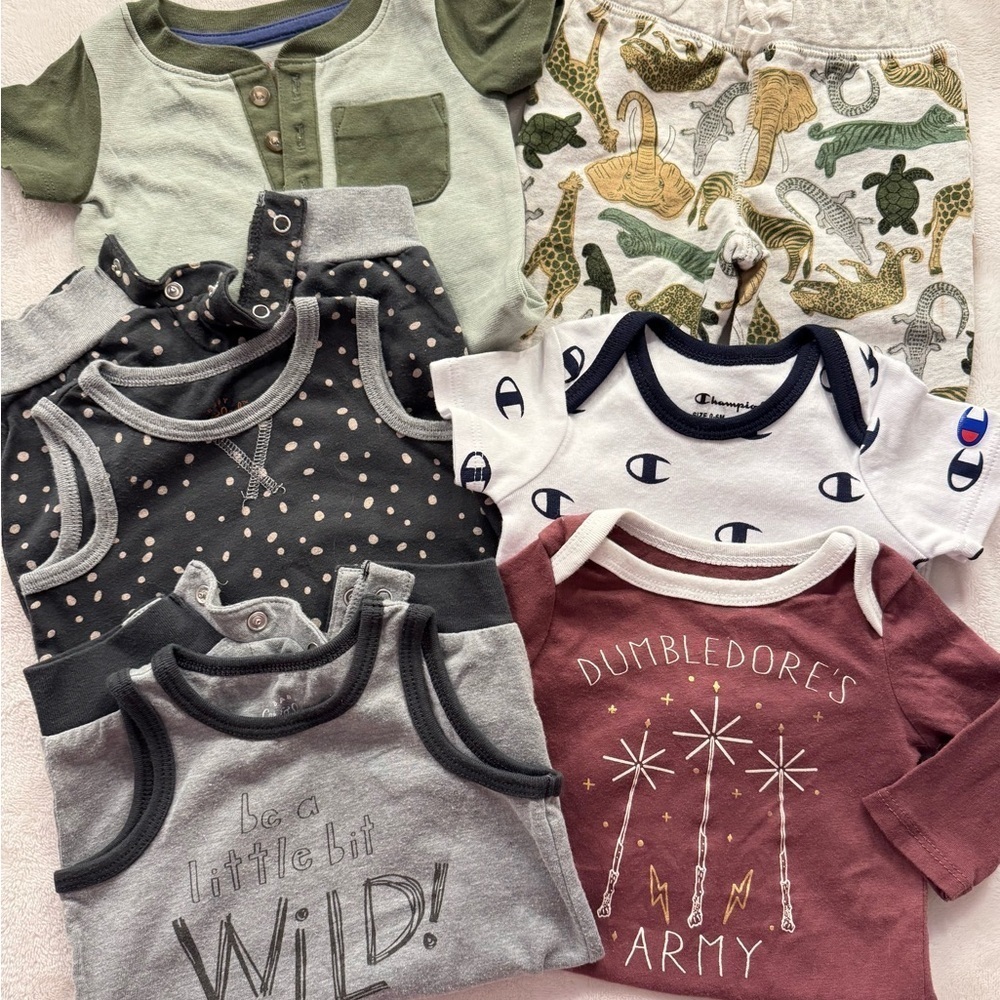 Bundle of Baby Rompers, Onesies and 1 pair of Pants! 0-3 Months NWOT